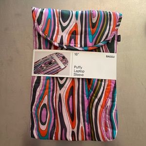 BAGGU “Candy Woodgrain” 16” Puffy Laptop Sleeve.